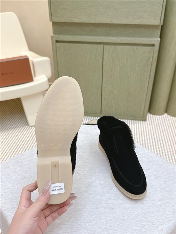 2025126104121280 460